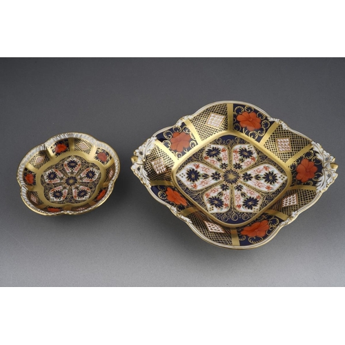 279 - Two pieces of Royal Crown Derby 1128 Imari solid gold band china, comprising a wavy rimmed pin dish,... 