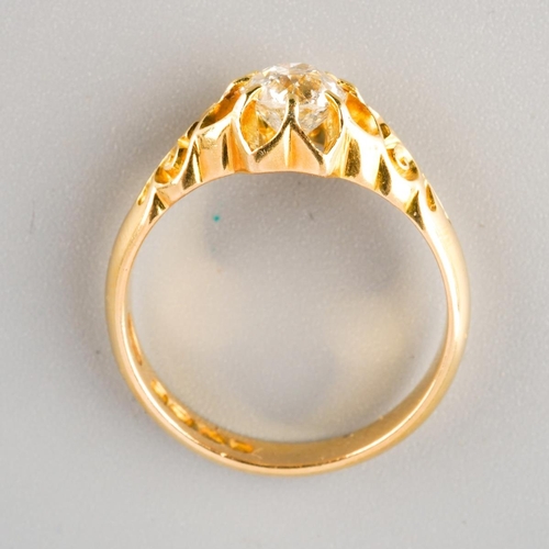 119 - A late Victorian 18ct gold diamond single stone ring. Set with an old cut diamond (measuring approx ... 