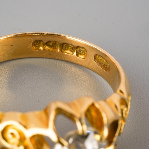 119 - A late Victorian 18ct gold diamond single stone ring. Set with an old cut diamond (measuring approx ... 