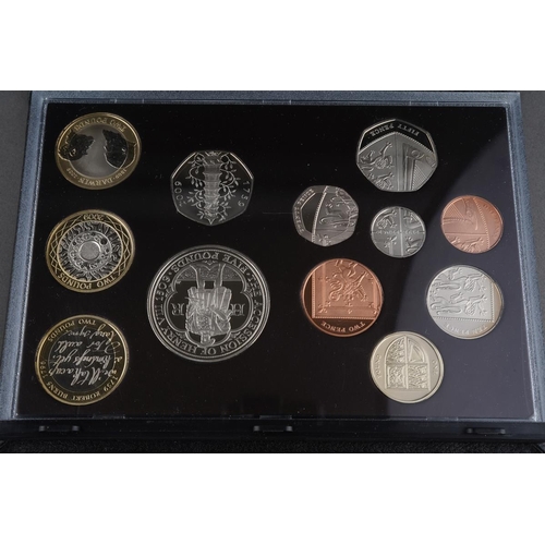 315 - The Royal Mint, The 2009 UK Proof Coin Set, to include the Kew Gardens 50p, with booklet in black le... 
