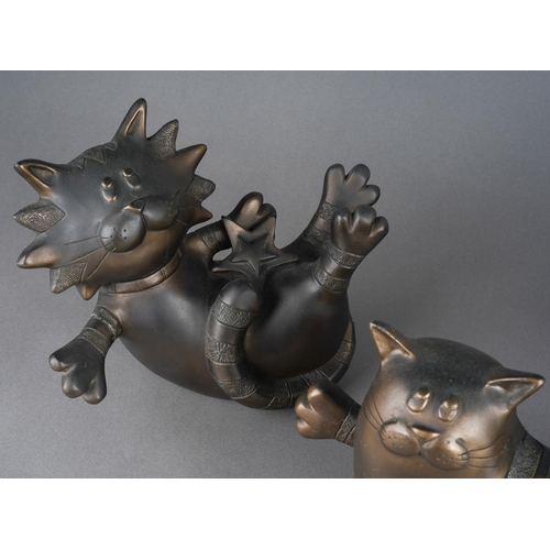 18 - A set of three Helen Rhodes bronzed resin limited edition cat figures, comprising Praline (flower on... 