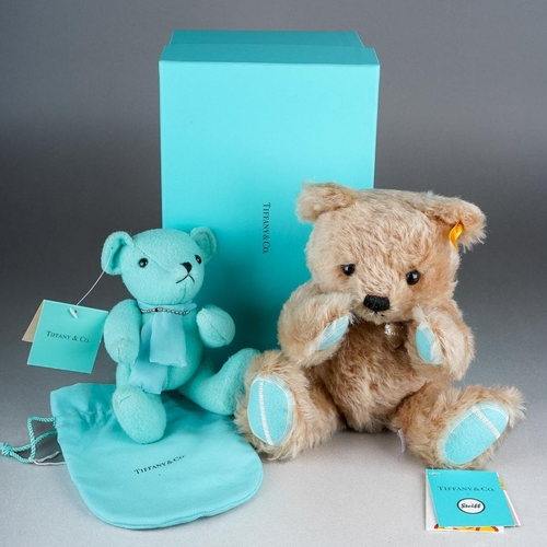 29 - A boxed Steiff for Tiffany & Co teddy bear, 683275, with Return To Tiffany metal Love Heart badge to... 