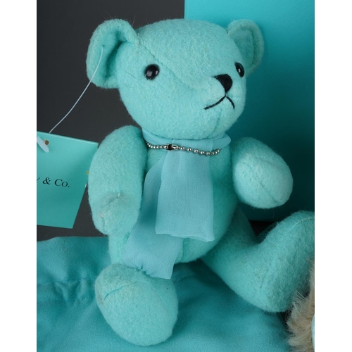 29 - A boxed Steiff for Tiffany & Co teddy bear, 683275, with Return To Tiffany metal Love Heart badge to... 