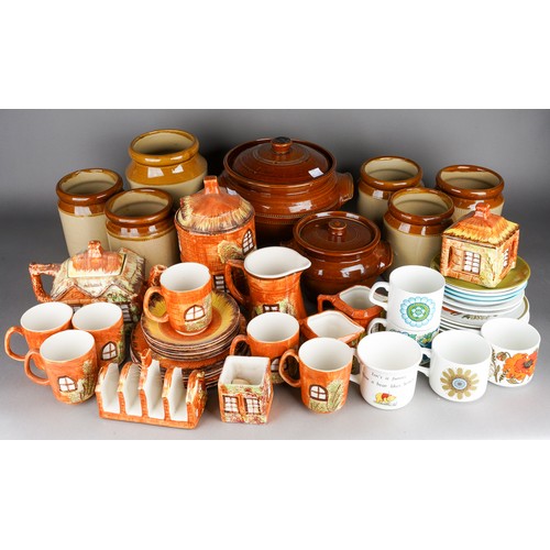 516 - Assorted ceramics to include Cottage Ware part tea set, 1970s style cups and saucers, earthenware tr... 
