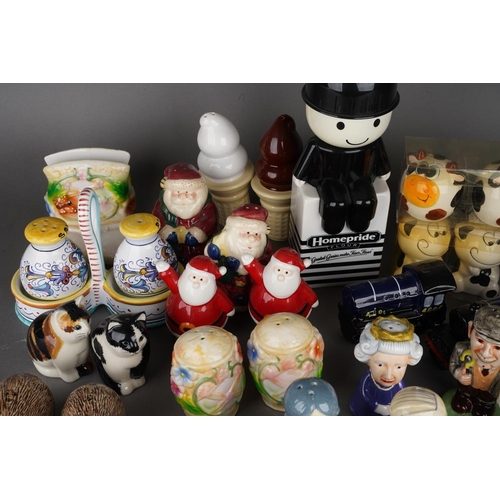 520 - A Lenox Collection The Pooh and Tigger salt & pepper set with Certificate together with further nove... 