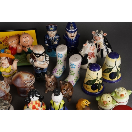 521 - A collection of novelty salt and peppers, various factories, designs include Cows, Cats, Geese, Chic... 