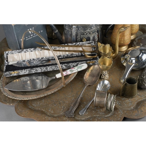 700 - A collection of metalware to include a large indian brass table top tray, indian brass vases, silver... 