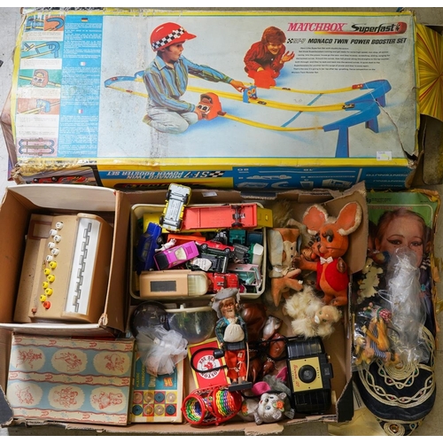 997 - Assorted vintage toys including loose Matchbox cars, trucks and vans, H.C.F Basil Brush, a felt mous... 