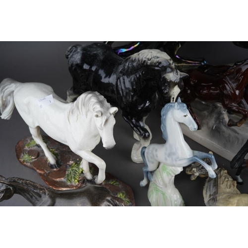 1005 - Assorted Beswick style models of various horses, pairs etc and a large Panther [1 box]