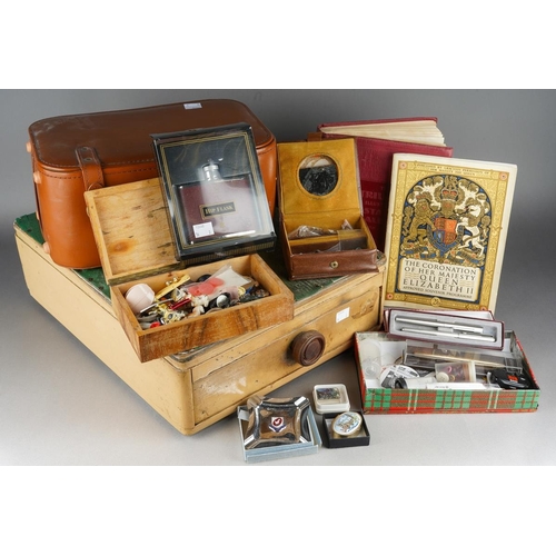 1019 - Assorted lot to include: vintage leather picnic case, various buttons, a Triumph Stamp Album includi... 