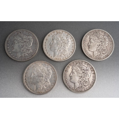 1037 - 5 x Morgan silver dollars