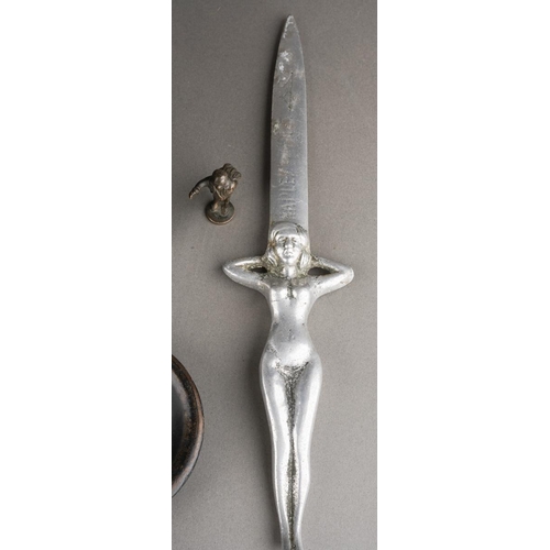 115 - A group of collectables, comprising a Victorian papier mache box with hinged lid, width 23.8cm appro... 