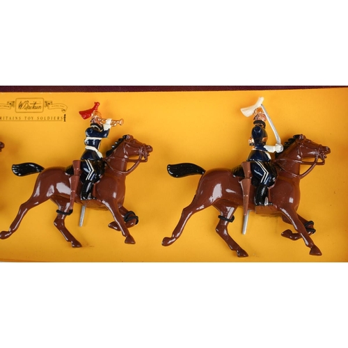 160 - Britains toy soldiers Special Collectors Edition of Dragon Guards and Governor Generals, boxed, neve... 