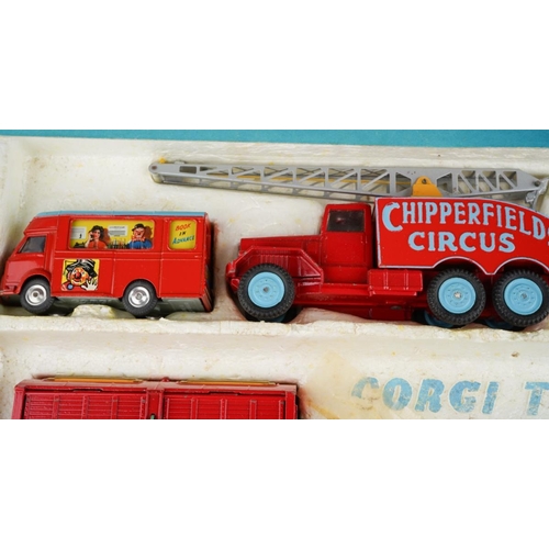162 - A boxed Corgi Major Chipperfields Circus Models Gift Set No. 23 comprising booking office, crane, tw... 