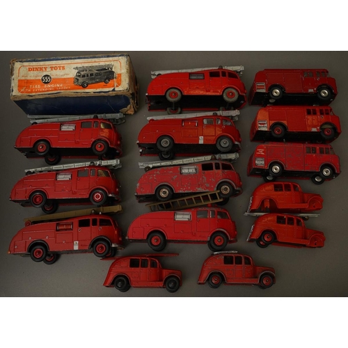 176 - A collection of Dinky fire engines to include (AF) 1 boxed 555, 2 unboxed 555's, 4 x 25's in various... 