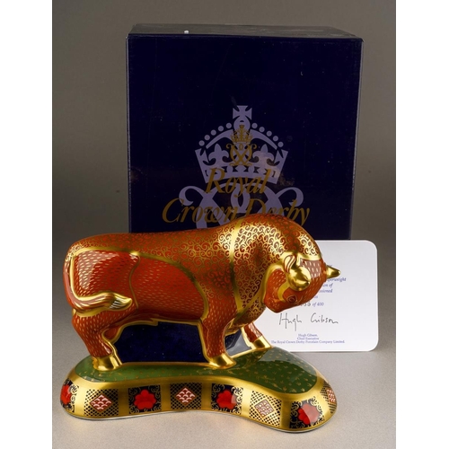 339 - A Royal Crown Derby limited edition 385/400 Harrods Bull paperweight, 21st Anniversary gold stopper,... 