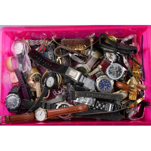 602 - A collection of various battery operated dress watches to include Sekonda, Touch, Bench and others. ... 