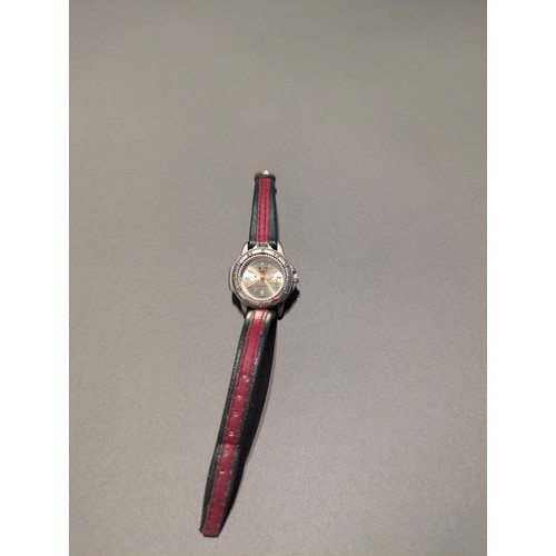 602 - A collection of various battery operated dress watches to include Sekonda, Touch, Bench and others. ... 