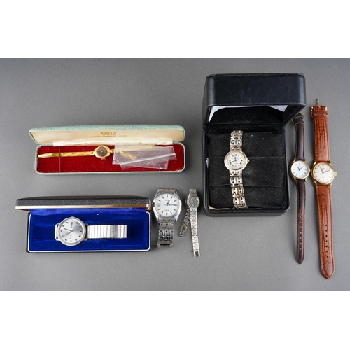 603 - Collection of watches to include boxed Claude Valentini ladies watch, Accurist, Oris, Roamer etc. ( ... 