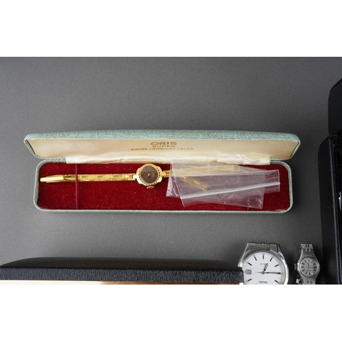603 - Collection of watches to include boxed Claude Valentini ladies watch, Accurist, Oris, Roamer etc. ( ... 