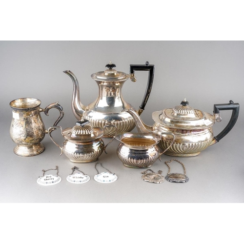 654 - Sheffield Silver plated tea and coffee pot set, large EPNS tankard and 5 drinks labels to include 3 ... 