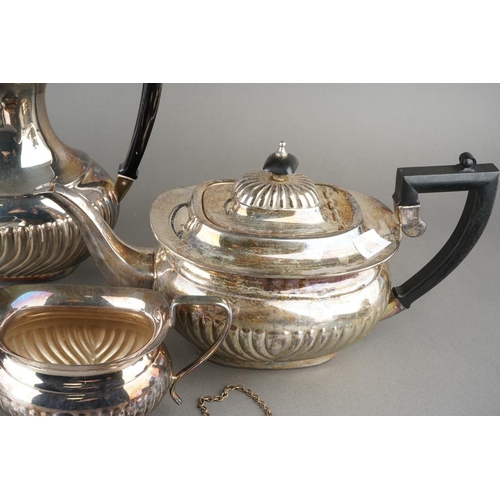 654 - Sheffield Silver plated tea and coffee pot set, large EPNS tankard and 5 drinks labels to include 3 ... 