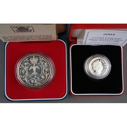 673 - 2001 'Celtic Cross' silver proof piedfort one pound coin (encapsulated, boxed with COA) 
1977 QE2 Si... 