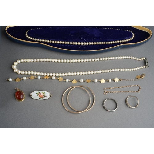 794 - Collection of costume jewellery to include a yellow metal earrings ( 1.5g) and a small fragment of a... 