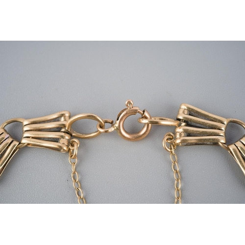 797 - 9ct gold gate link bracelet, approx. 20 cm long, 0.8 cm wide at the widest, approx. gross weight 9.6... 