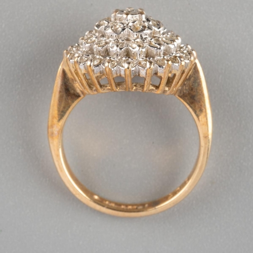 934 - A 9ct gold diamond cluster ring. Hallmarked 9ct gold, stamped 0.25, approx ring size G 1/2, approx g... 