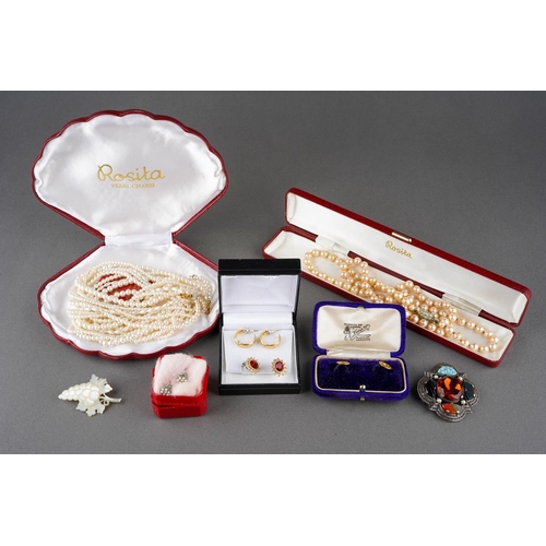 977 - Collection of costume jewellery to include a pair of 9 ct gold studs (1g approx), Scottish brooch, p... 