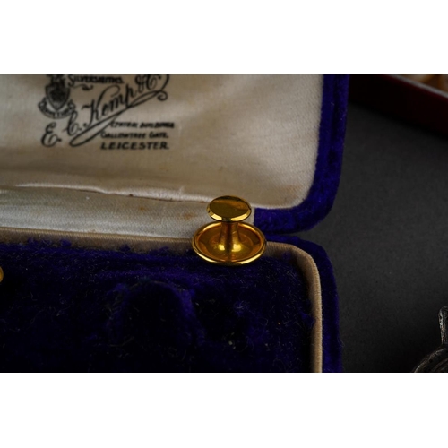 977 - Collection of costume jewellery to include a pair of 9 ct gold studs (1g approx), Scottish brooch, p... 