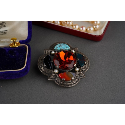 977 - Collection of costume jewellery to include a pair of 9 ct gold studs (1g approx), Scottish brooch, p... 