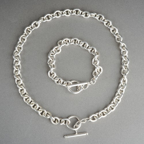 956A - White metal necklace and bracelet. Stamped Ster 925, approx lengths 430mm and 195mm, approx gross we... 