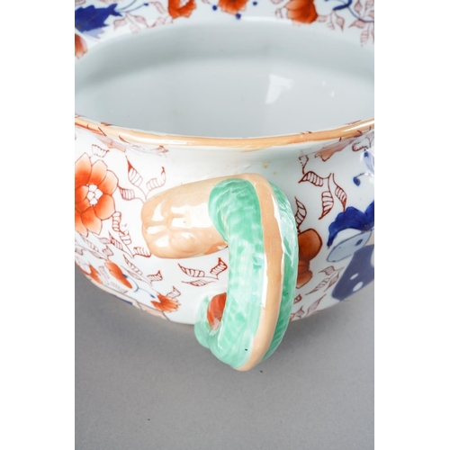 43 - A Mason's Ironstone China Imari shaped octagonal chamber pot, factory mark to vase [1]