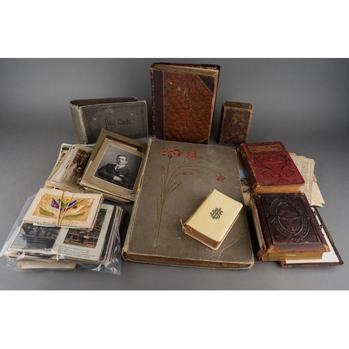 610 - Cricket / Naval Interest: a collection of letters, portrait photographs, an album of early 20th Cent... 