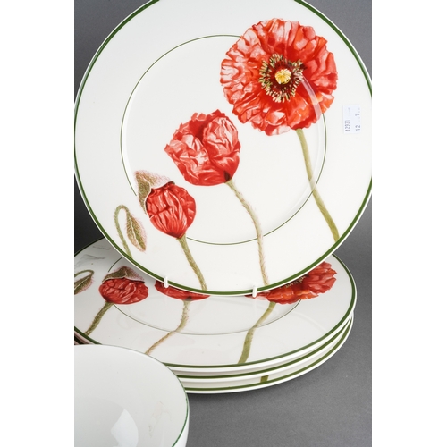 69 - A part Villeroy & Bosch Luxembourg pattern dinner service comprising four dinner plates, four bowls ... 