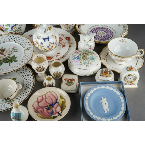 140 - A box of Aynsley giftware, Royal Crown Derby plates and tea wares, some seconds, etc, including four... 