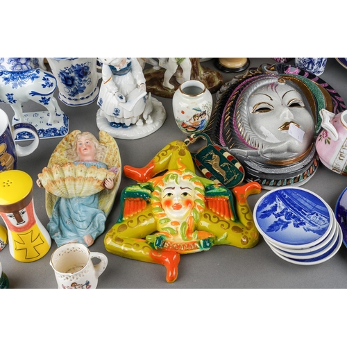187 - Collection of Continental porcelain including Meissen style box and cover painted with flowers, five... 
