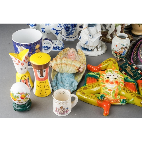 187 - Collection of Continental porcelain including Meissen style box and cover painted with flowers, five... 