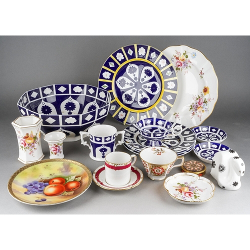 192 - A collection of Royal Crown Derby including Derby Posies dinner plate, bon bon dish, vase stamped, a... 