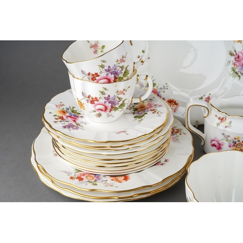 211 - A Royal Crown Derby Imari 1128 pattern dinner plate, a second, diameter approx 27cm, together with a... 