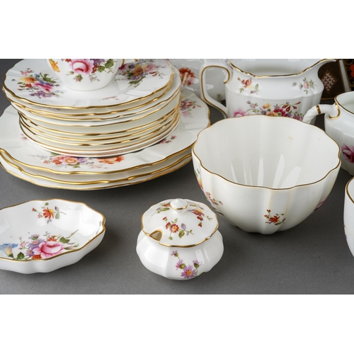 211 - A Royal Crown Derby Imari 1128 pattern dinner plate, a second, diameter approx 27cm, together with a... 