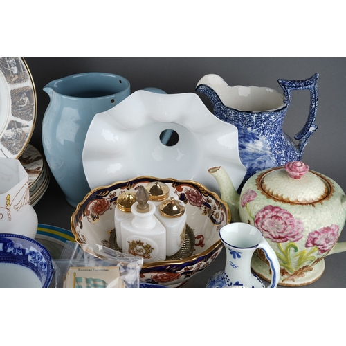 43 - Collector's lot including Mason's Mandalay hor d'oeuvres dish, bowl and plate, a Mid 20th Century It... 