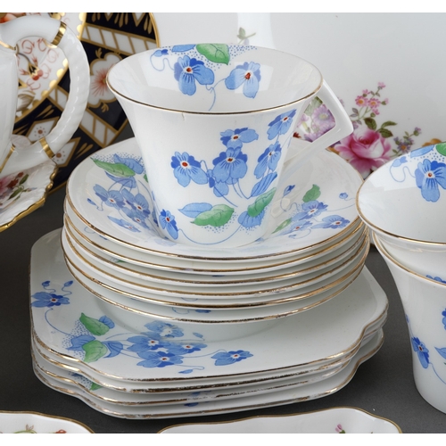 52 - Assorted ceramics to include Royal Crown Derby 