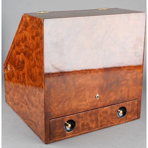 17 - A Hillwood of London Birds Eye Maple finish and glazed automatic watch winding cabinet to contain up... 