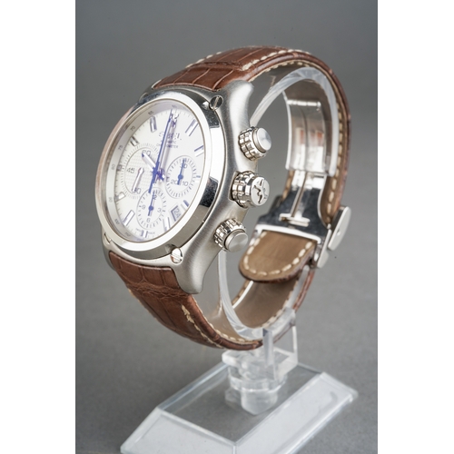 55 - An EBEL 911 BTR Chronometer Chronograph Automatic Stainless Steel wristwatch, circular dial with bat... 