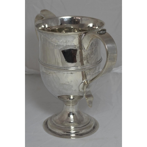 330 - A George III silver 2 handled loving cup - London 1800 by Peter, Ann and William Bateman - 12.09 ozt... 