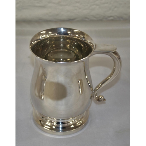 370 - A set of 6 silver pint tankards - London 1973 by A Chick & Co Ltd - Approximately 11 ozt each