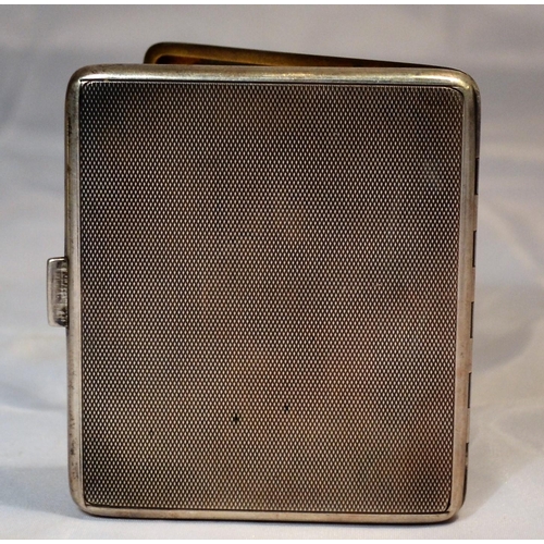 304 - A Silver cigarette case with unusual in-built cigarette holder. Birmingham 1929 by William Neale - 2... 